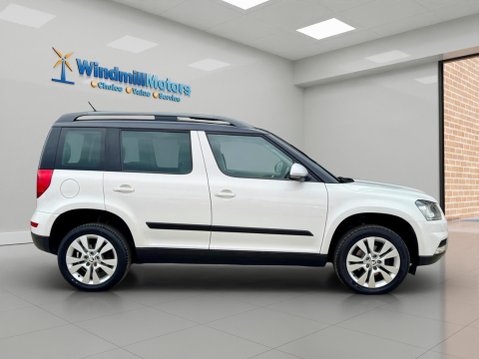 Skoda Yeti 2.0 TDI Elegance Outdoor DSG 4WD Euro 5 5dr 3