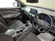 Nissan Juke 1.0 Juke N-Connecta DiG-T 5dr 33