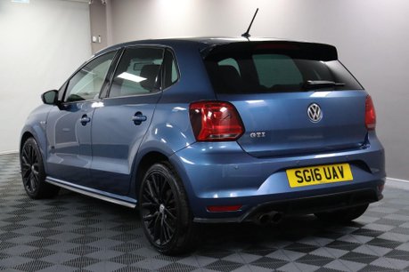 Volkswagen Polo GTI DSG 10