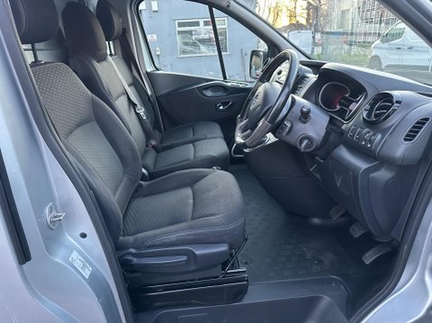 Vauxhall Vivaro 1.6 CDTi 2900 Sportive L1 H1 Euro 6 5dr 9