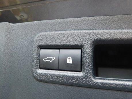 Lexus NX 300h PREMIUM CVT AUTOMATIC 5dr 26