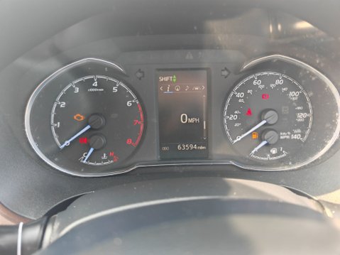 Toyota Yaris VVT-I ICON TECH 9