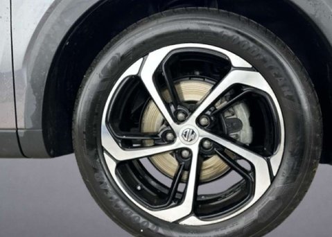 MG HS 1.5 T-GDI Trophy SUV 5dr Petrol DCT Euro 6 (s/s) (162 ps) 10