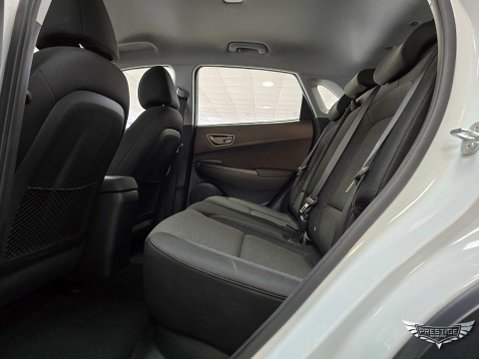 Hyundai KONA 39kWh SE Auto 5dr (10.5kW Charger) 75