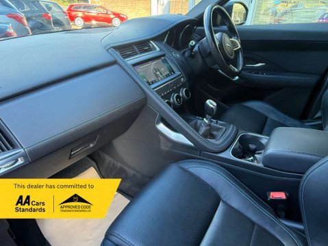 Jaguar E-Pace 2.0 E-PACE R-Dynamic S D 4x2 5dr 32