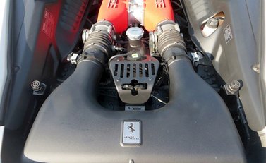 Ferrari 458 Italia 2