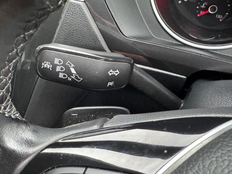 Volkswagen Tiguan 2.0 TDI SE Navigation DSG 4Motion Euro 6 (s/s) 5dr 40