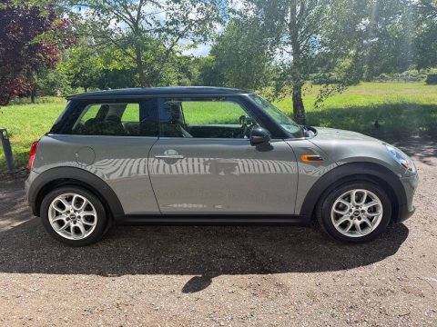 Mini Hatch COOPER 20
