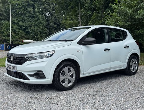 Dacia Sandero 1.0 Sandero Essential SCe 5dr 11