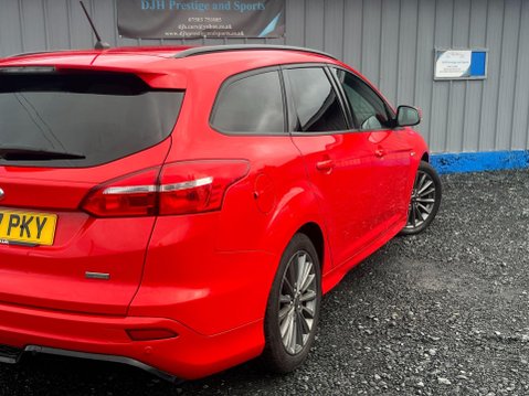 Ford Focus 1.0T EcoBoost ST-Line Euro 6 (s/s) 5dr 28