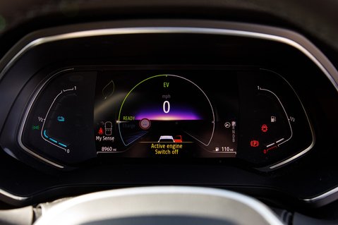 Renault Captur TECHNO E-TECH 14