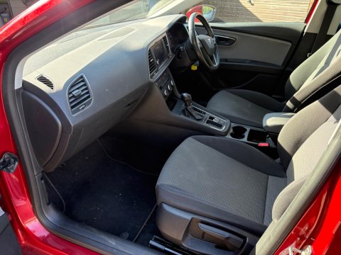 SEAT Leon TDI SE DYNAMIC TECHNOLOGY DSG 11