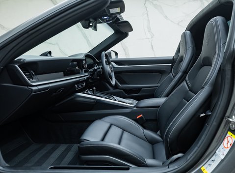 Porsche 911 Targa 4S (992) 21