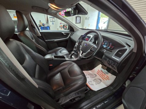 Volvo XC60 2.0 D4 SE Lux Nav Geartronic Euro 6 (s/s) 5dr 42