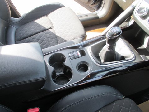 Renault Kadjar 1.3 TCe Iconic Euro 6 (s/s) 5dr 41
