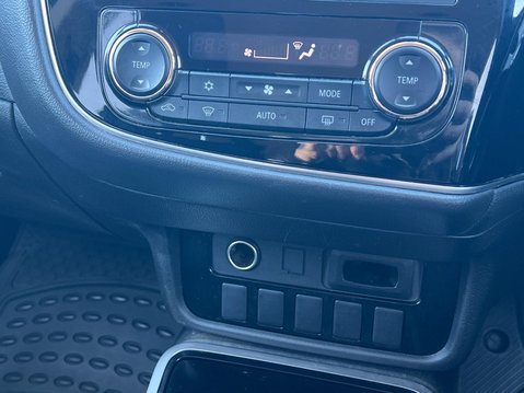 Mitsubishi Outlander DI-D 3 31