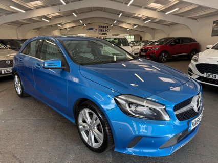 Mercedes-Benz A Class 1.5 A180d Sport (Premium) Hatchback 5dr Diesel Manual Euro 6 (s/s) (109 ps)