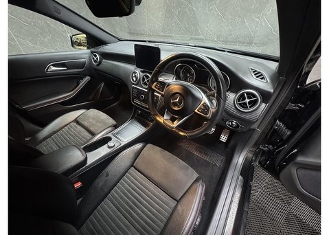 Mercedes-Benz A Class 2.1 A200d AMG Line Hatchback 5dr Diesel 7G-DCT Euro 6 (s/s) (136 ps) 34