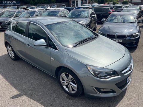 Vauxhall Astra 1.4 16v SRi Euro 5 5dr 8