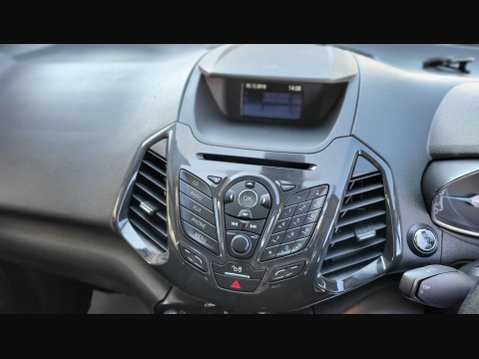 Ford Ecosport TITANIUM 23