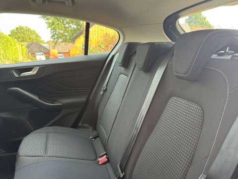 Ford Focus 1.5 Focus Zetec TDCI 5dr 25
