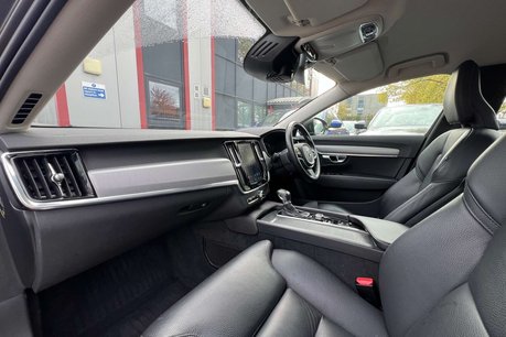 Volvo S90 2.0 D4 Momentum Plus Saloon 4dr Diesel Auto Euro 6 (s/s) (190 ps) 43