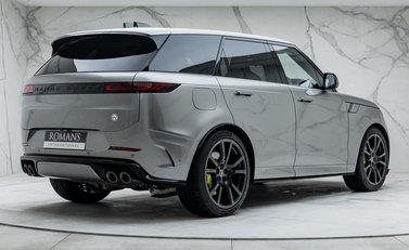 Land Rover Range Rover Sport P635 SV EDITION ONE 3
