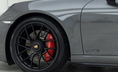 Porsche 911 Targa 4 GTS (991.2) Targa 26