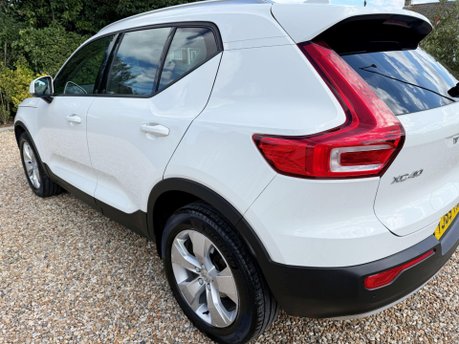 Volvo XC40 2.0 D3 Momentum Pro Auto Euro 6 (s/s) 5dr 10