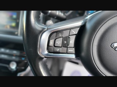 Jaguar XF R-SPORT 19