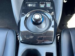 Nissan LEAF Leaf E + N-Connecta Electric, 60.9 kw/h battery, 239 mile range 5dr 52