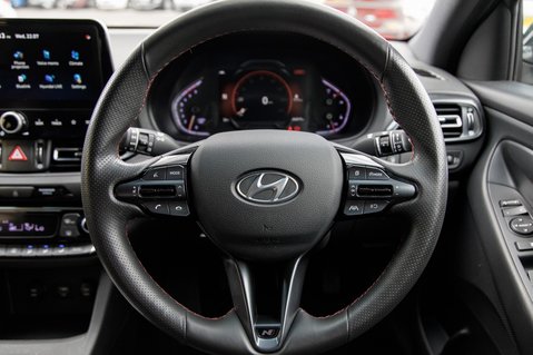 Hyundai i30 T-GDI FASTBACK N LINE MHEV 21