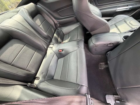 Ford Mustang 5.0 Mustang GT Auto 2dr 33