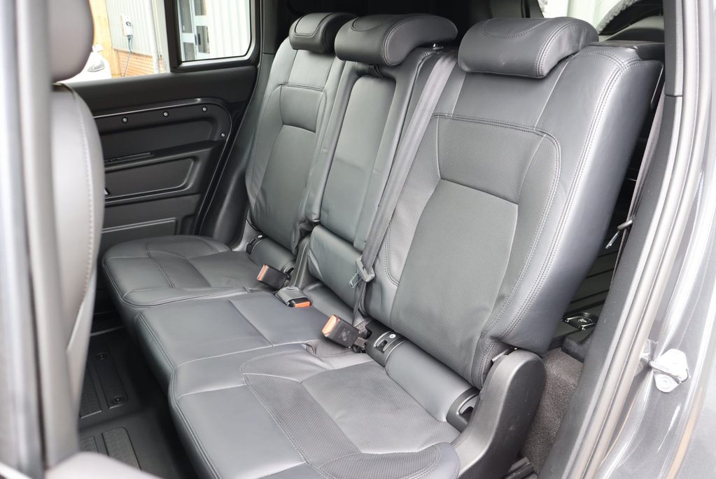 Land Rover Defender 110 BRAND NEW D350 HARD TOP X-DYNAMIC HSE STYLED BY SEEKER  17