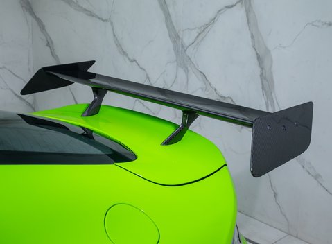 Aston Martin Vantage GT12 38