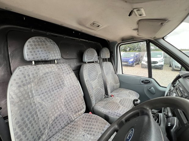 Ford Transit MWB L2H3 High Roof 350 NO VAT 28