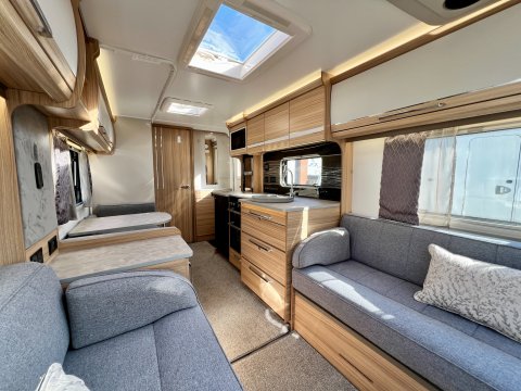 Bailey Unicorn Madrid  14