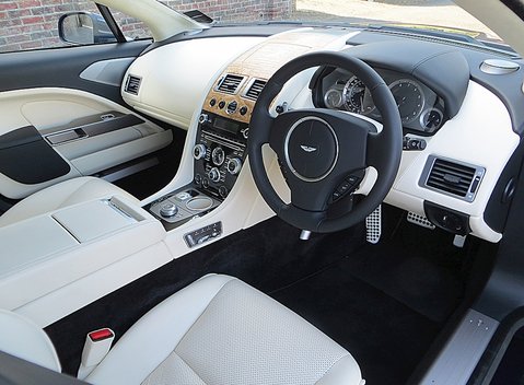 Aston Martin Rapide 2