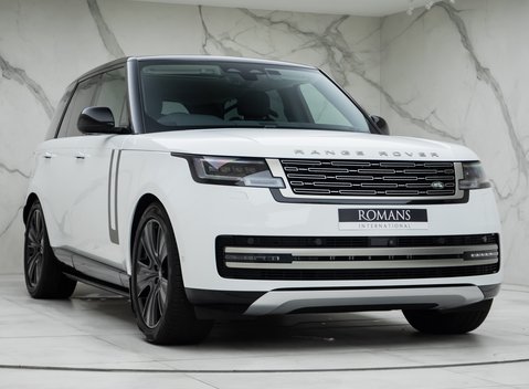 Land Rover Range Rover P440e SE 6