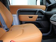 Defender 90 Commercial 18