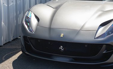 Ferrari 812 Superfast 19