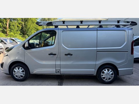 Vauxhall Vivaro 1.6 CDTi 2700 BiTurbo ecoFLEX Sportive L1 H1 Euro 5 (s/s) 5dr 19