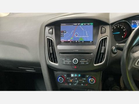 Ford Focus 1.0T EcoBoost Titanium X Euro 6 (s/s) 5dr 5