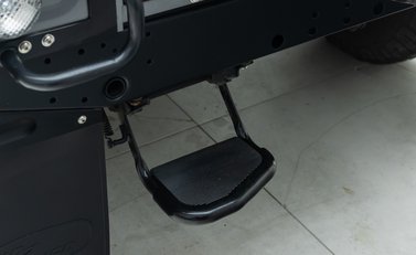 Land Rover Defender 90 ADVENTURE 33