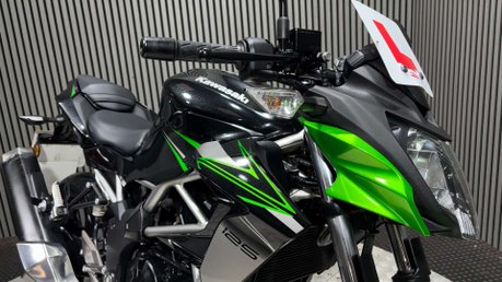 Kawasaki Z 2023 125CC NAKED BIKE MOT 10/27 WARRANTY SERVICED 1 OWNER 25