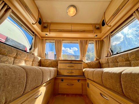 Coachman Amara 380/2 11