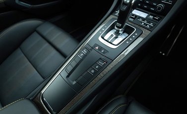 Porsche 911 Turbo S Exclusive Series (991) 18