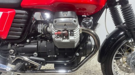 Moto Guzzi V7 750 2009 26K NEW MOT SERVICED 1 OWNER MODERN RETRO BIKE 750CC 32