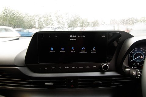Hyundai i20 T-GDI PREMIUM MHEV 31