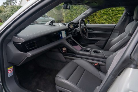 Porsche Taycan Taycan Turbo S 4WD 4dr 9